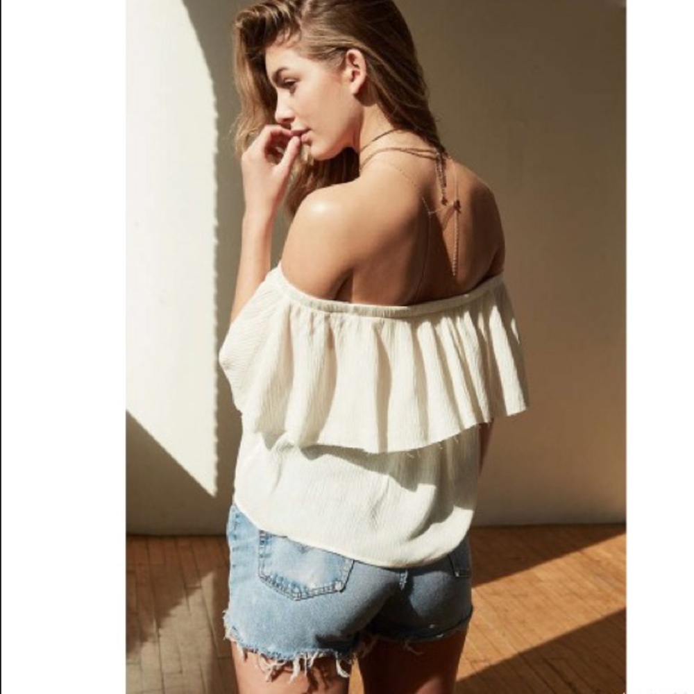 Ecote Winona off the shoulder top